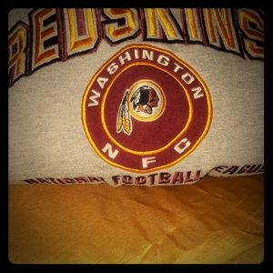NFC Redskins sweat shirt